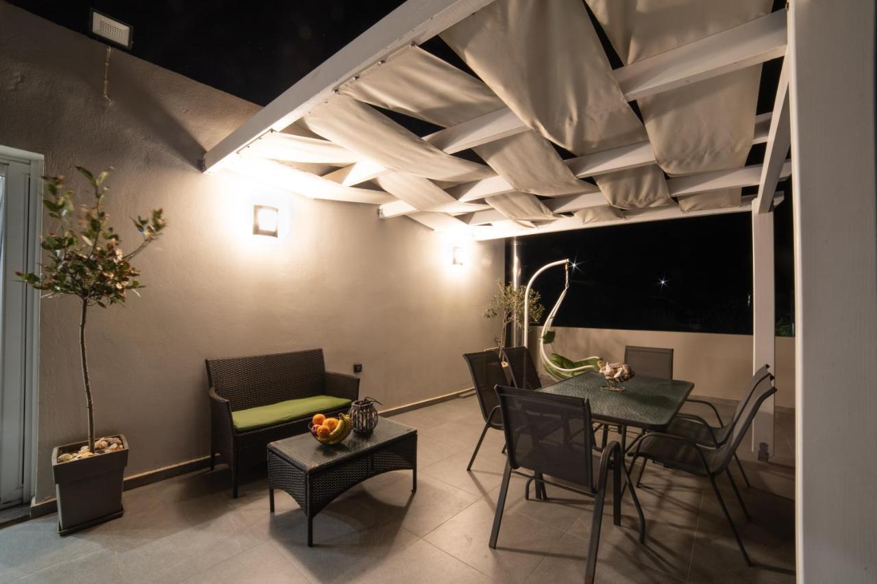 Home Sweet Home - Big Balcony With Great View كيساموس المظهر الخارجي الصورة